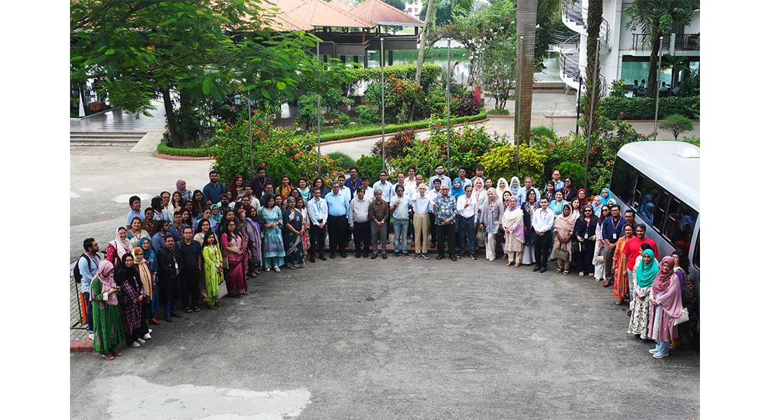 East West University Arranges a Faculty Retreat Program