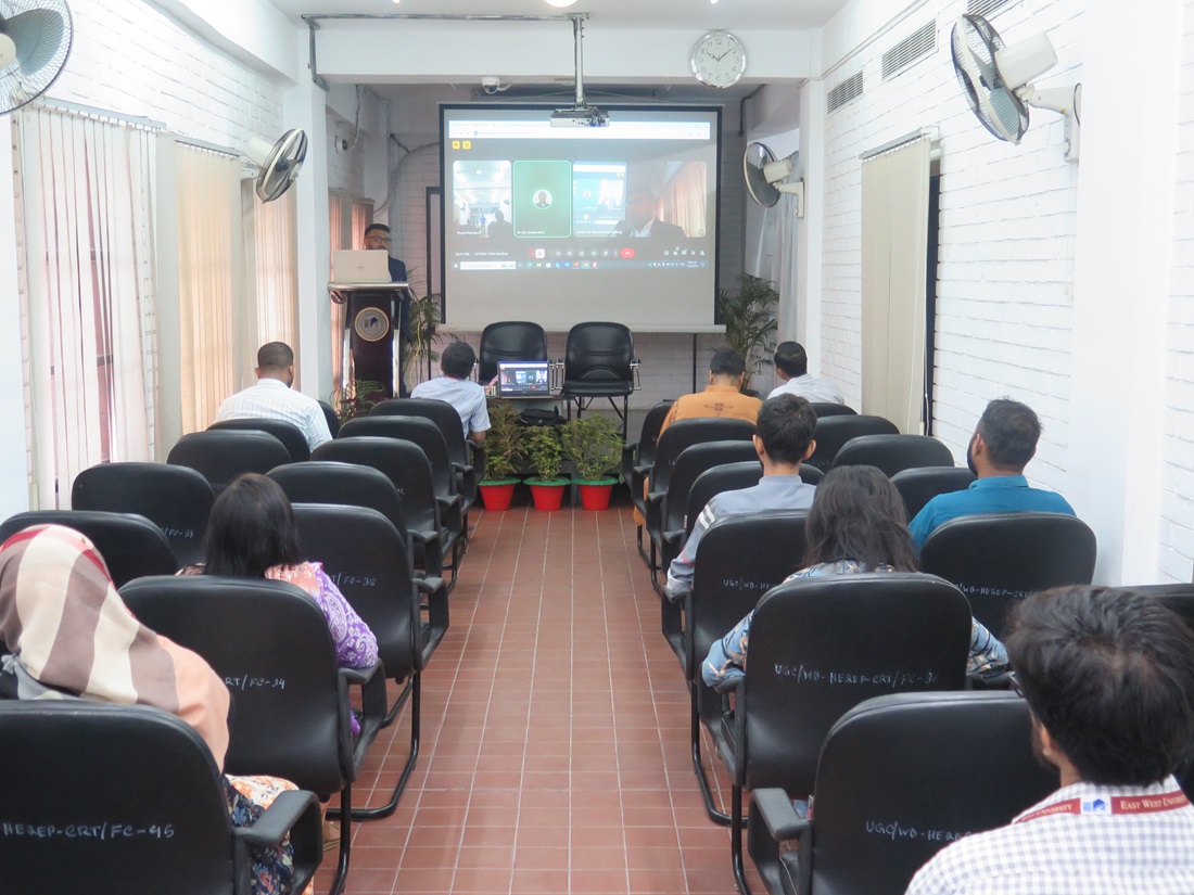 CRTEWU Hosts A Research Seminar on AI-Powered Glau... 